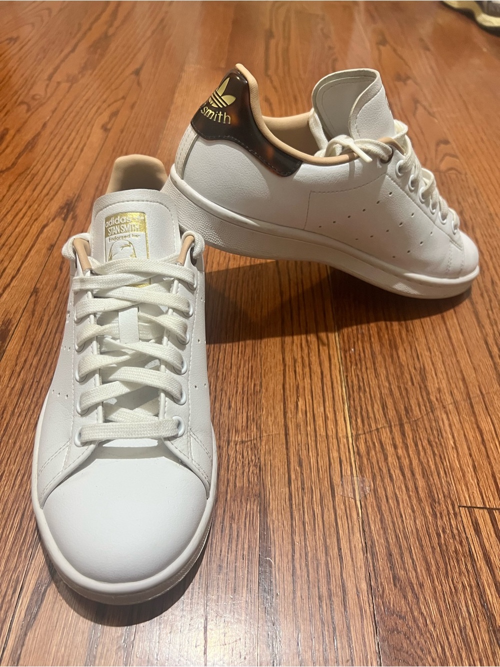 Adidas Stan Smith Women's Size 7.5 (fits like 8.5) Gold/brown/White GY5909